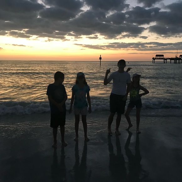 Meet your Posher, Elizabeth - Picture 9 of 11